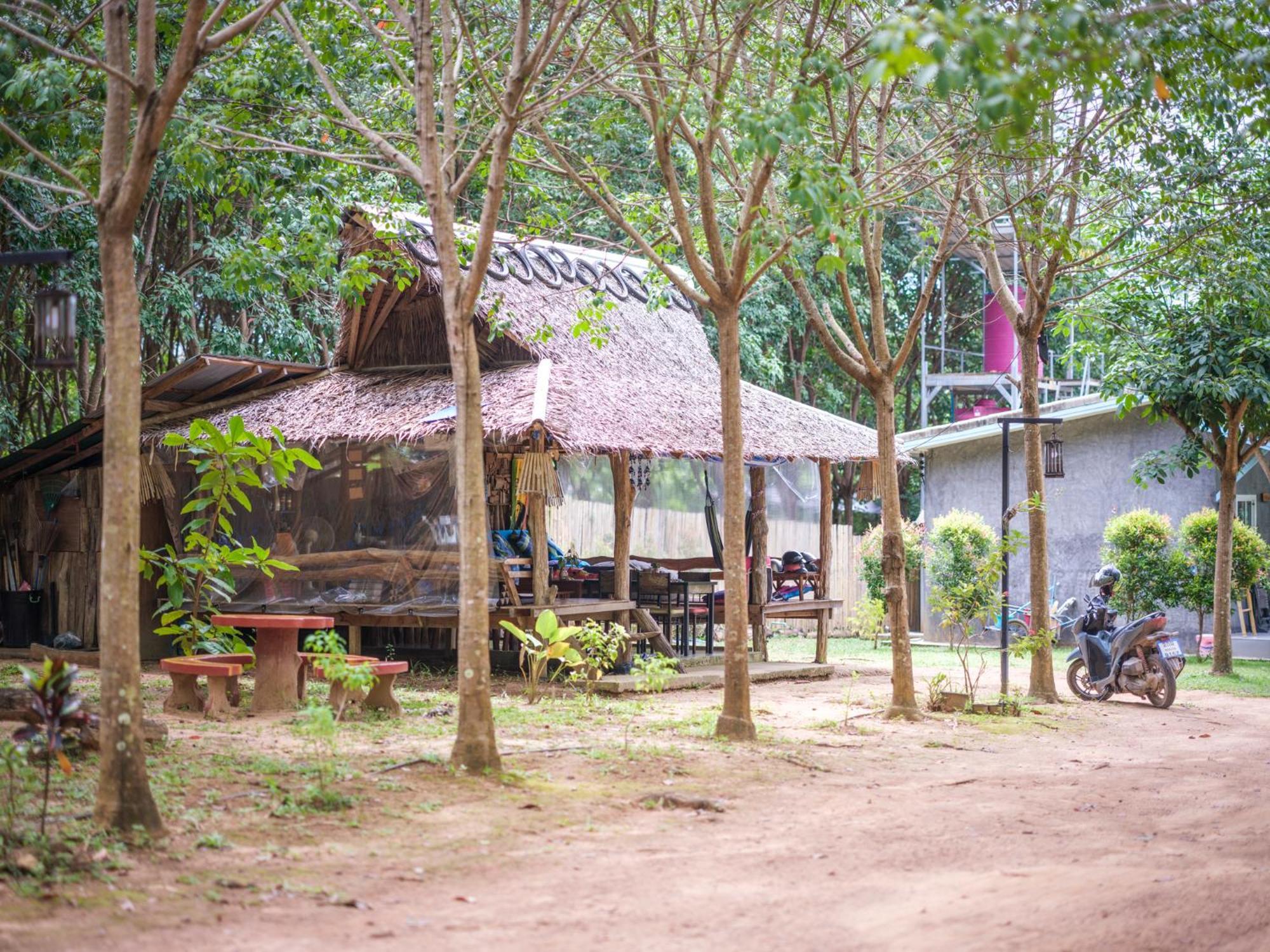 Enda Lanta Bungalows Ko Lanta Eksteriør billede